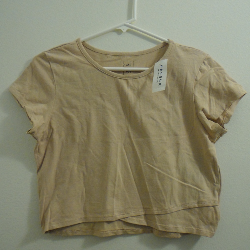 Me to We Pacsun crop top